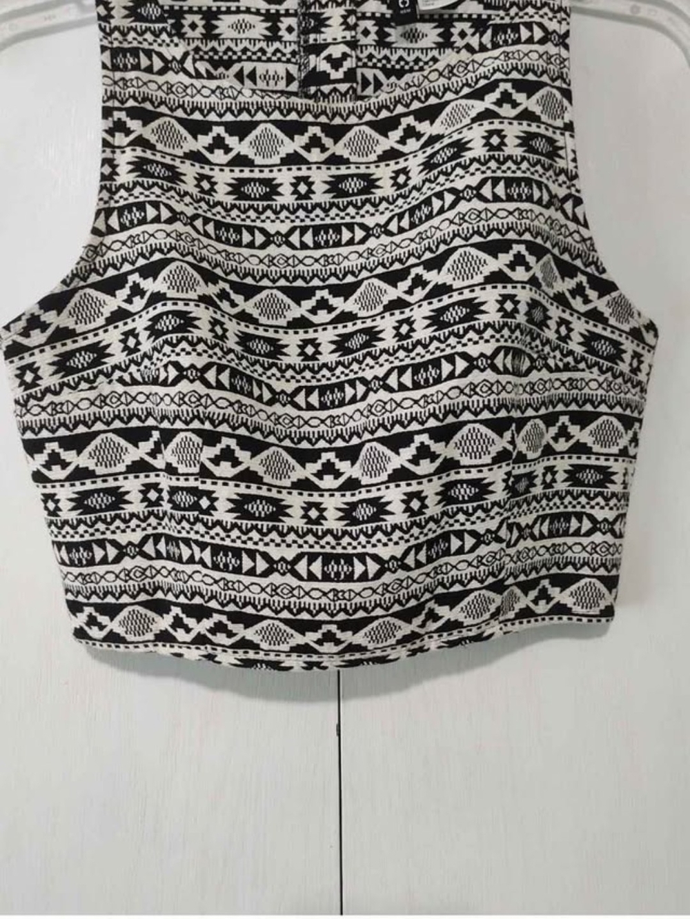 H&M Black and White Tribal Crop Tank